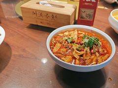 -川流不息·地道川菜·小龙虾(松东路店)