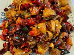 辣子干煸肥肠-岳阳飘湘楼(镇坪店)