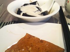 骨汤泉水豆腐-小广寒电影艺术餐厅(小广寒经三路店)