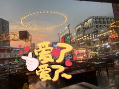 -鲨鱼美式餐厅酒吧Sharky