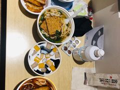 -鑫花溪牛肉米粉(凤凰街创始总店)