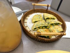 -锅飘飘·东北铁锅炖(雨花客厅店)