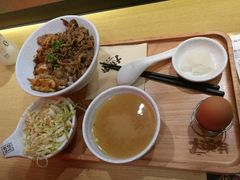 大碗过瘾双拼-熊吞·大碗丼烧肉饭(济宁万达广场店)
