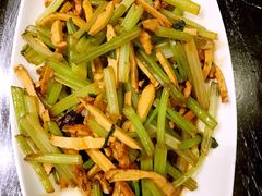 -聚汇三少·龙虾·中餐厅(莫邪路新天地店)