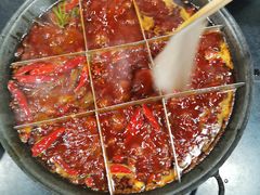 -铜元老码头鳝鱼火锅