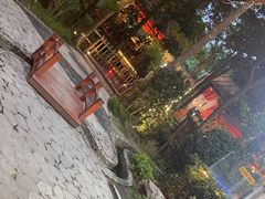 -二荆条·蜀鲜汇城市森林火锅