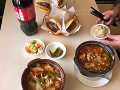 -闫家驴肉老店(华电一校店)