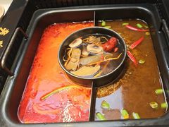 -老牌坊云南鱼豆花火锅(哈西万达店)