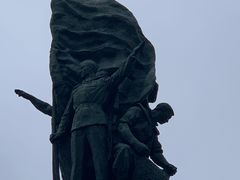 -人民防洪胜利纪念塔