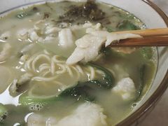 招牌黄鱼面-明呈黄鱼面馆(斜土路店)