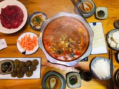 -野山舂·贵州现舂酸汤火锅(鸿通城店)