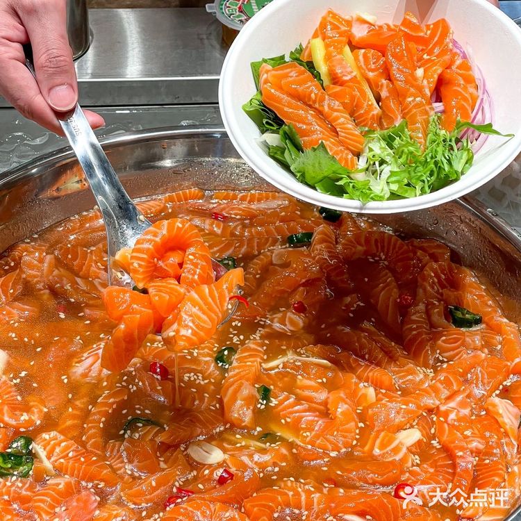 在广州！在广州！街头泰式生腌！