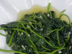 -范饭椰林川湘味海鲜·椰子鸡(三亚湾椰梦长廊店)