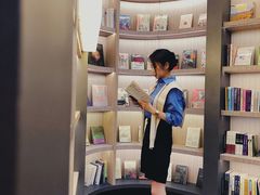 -上海虹桥中心爱琴海亚朵S酒店