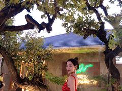 -Chom Cafe and Restaurant