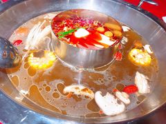 -谭鸭血老火锅(万象九宜城店)