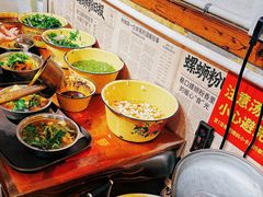 -柳州肥姨妈大骨螺蛳粉(双阳路店)