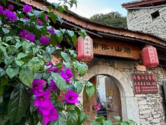 -高荡千年布依古寨旅游景区