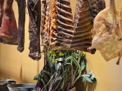 -鱼鲜饭香·招牌汽锅剁椒鱼头王