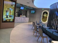 -奈雪的茶(亨特国际广场店)