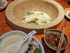 -滇香肴·云南菜蒸汽石锅鱼(云南北路店)