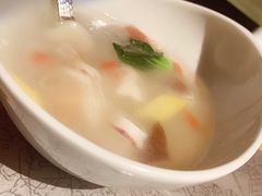 -穹六人间 people 6(岳阳路店)