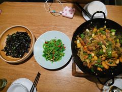-聚鑫朋酸菜肥肠(文艺路口店)
