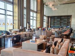 -深圳国际会展中心希尔顿酒店(前海华发冰雪世界店)