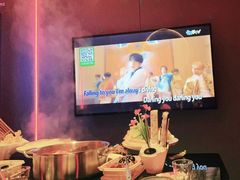 -唯爱KTV聚会餐厅(仙林东城汇店)