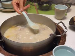 -洪氏嗨捞·猪肚鸡火锅(阳光天地店)