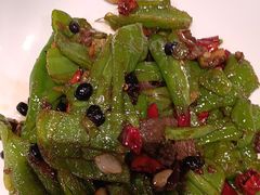 -辛香味烧鱼馆·非遗技艺·排骨红烧肉(光谷医药园店)