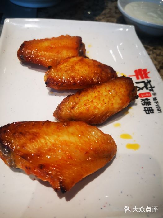丰茂烤串(六里桥店)蜜汁鸡翅图片