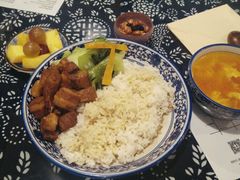 -蜗牛小馆醉乡民谣云南菜(惠新西里店)