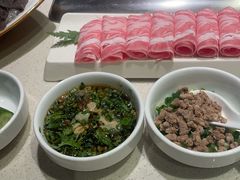 -海底捞火锅鲜切牛肉主题店(长寿路店)