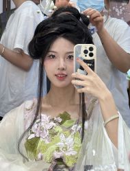 -一揽芳华汉服旗袍体验馆(拙政园店)