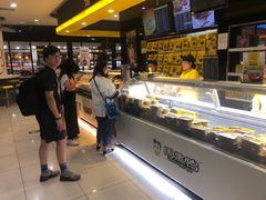 自助取餐区-周黑鸭(北京南站七店)