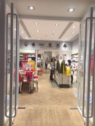 -Petit Bateau(静安嘉里中心店)