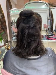 -BULB STUDIO 巴柏明星发型工作室