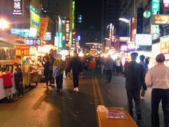 -六合夜市