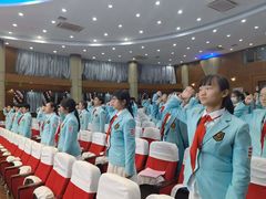 -上海市民办金苹果学校