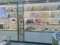 -世纪大明眼镜·林德伯格·蔡司官方授权店(武昌旗舰店)