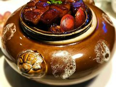 紫砂红烧肉-松鹤楼·非遗·苏帮菜(融科店)