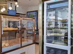 面包甜点陈列柜-奈雪的茶(观前街店)