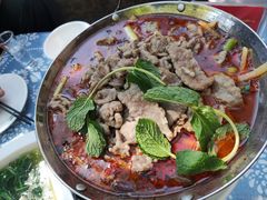 酸笋牛肉锅仔-嘉里饭庄