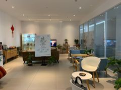 -上海先进东风标致雪铁龙4S店(青浦店)