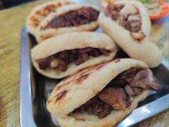 火烧夹肉-清真-戏楼王记牛肉面