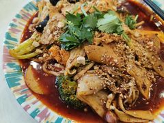 -西部马华清真兰州牛肉面·烧烤夜市(关东店)