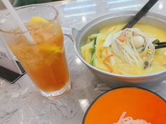 -汤小云火锅米线(钻汇广场店)