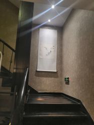 -威思丽高温瑜伽会馆