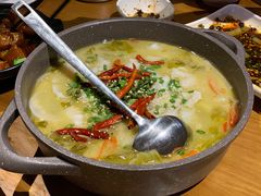 老坛地窖酸菜鱼-隔壁老王·家常云南菜(花巷店)